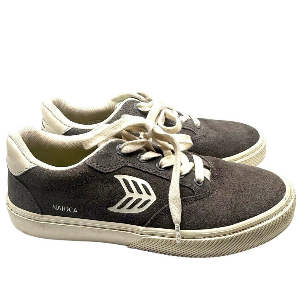 Cariuma Naioca Sneaker in gray suede Size 8.5 women